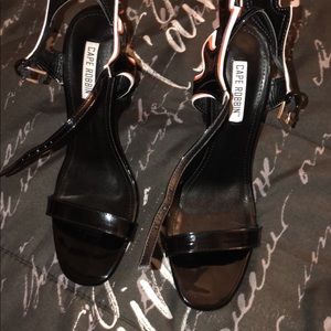 cape robbin flame heels